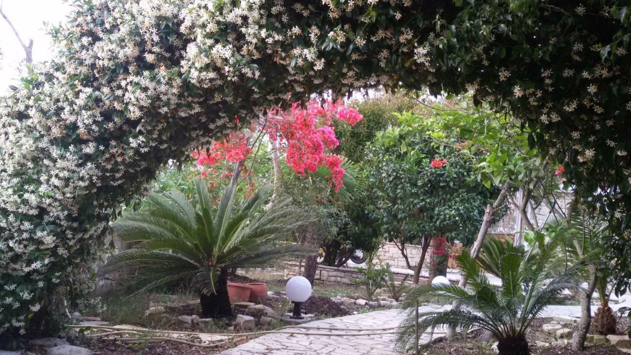 Villa Loulaki Magazia Paxi Arvanitakeika Buitenkant foto